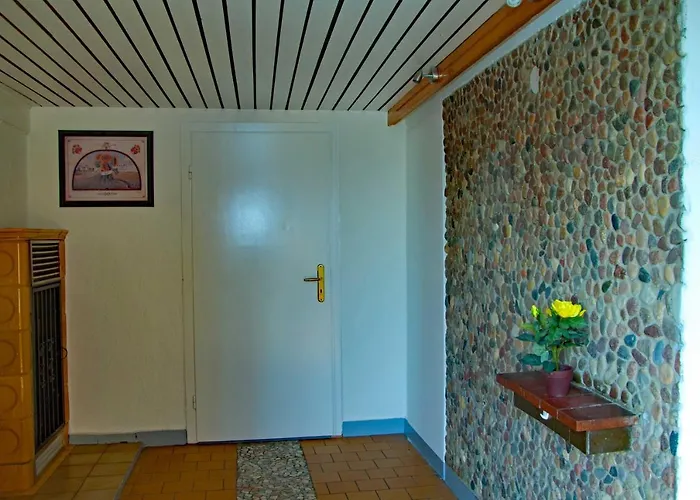 Reeddachhaus Mit Seeblick - Ruhe - Traumhafter Lage Am Selliner