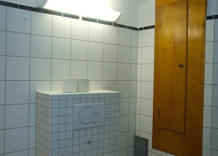 Reeddachhaus Mit Seeblick - Ruhe - Traumhafter Lage Am Selliner * Sellin (Rugen)