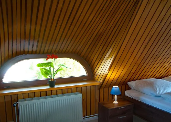 Reeddachhaus Mit Seeblick - Ruhe - Traumhafter Lage Am Selliner Dom wakacyjny *