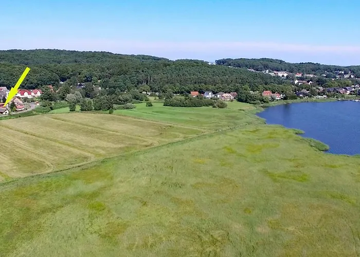 Reeddachhaus Mit Seeblick - Ruhe - Traumhafter Lage Am Selliner Dom wakacyjny